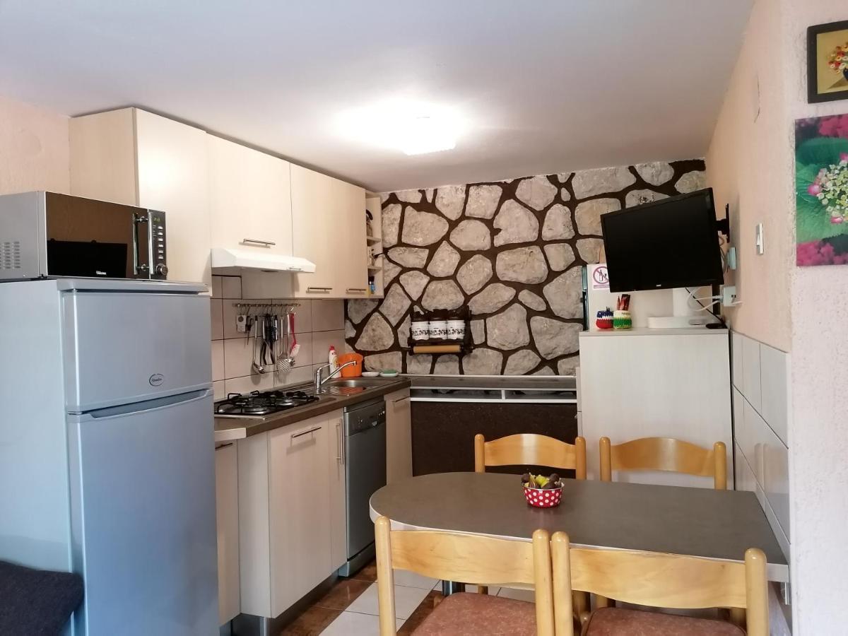 Apartments With A Parking Space Njivice, Krk - 5320 المظهر الخارجي الصورة