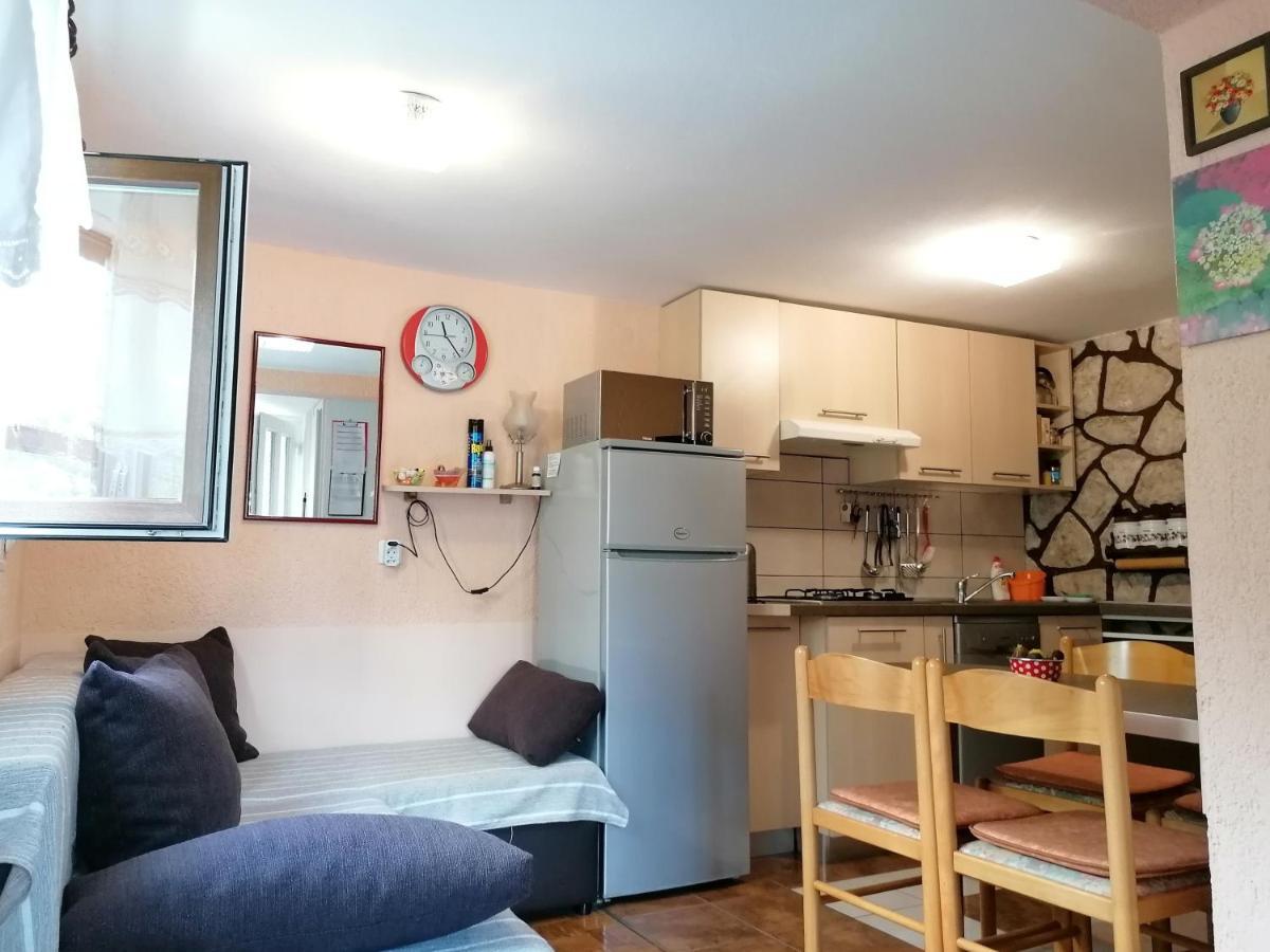 Apartments With A Parking Space Njivice, Krk - 5320 المظهر الخارجي الصورة