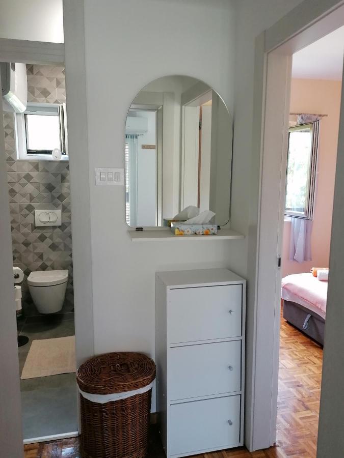 Apartments With A Parking Space Njivice, Krk - 5320 المظهر الخارجي الصورة