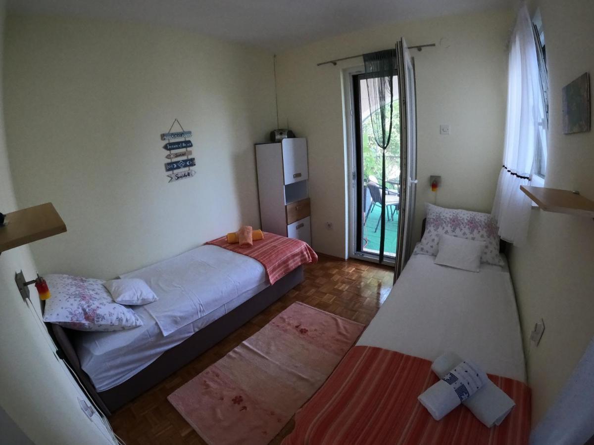 Apartments With A Parking Space Njivice, Krk - 5320 المظهر الخارجي الصورة